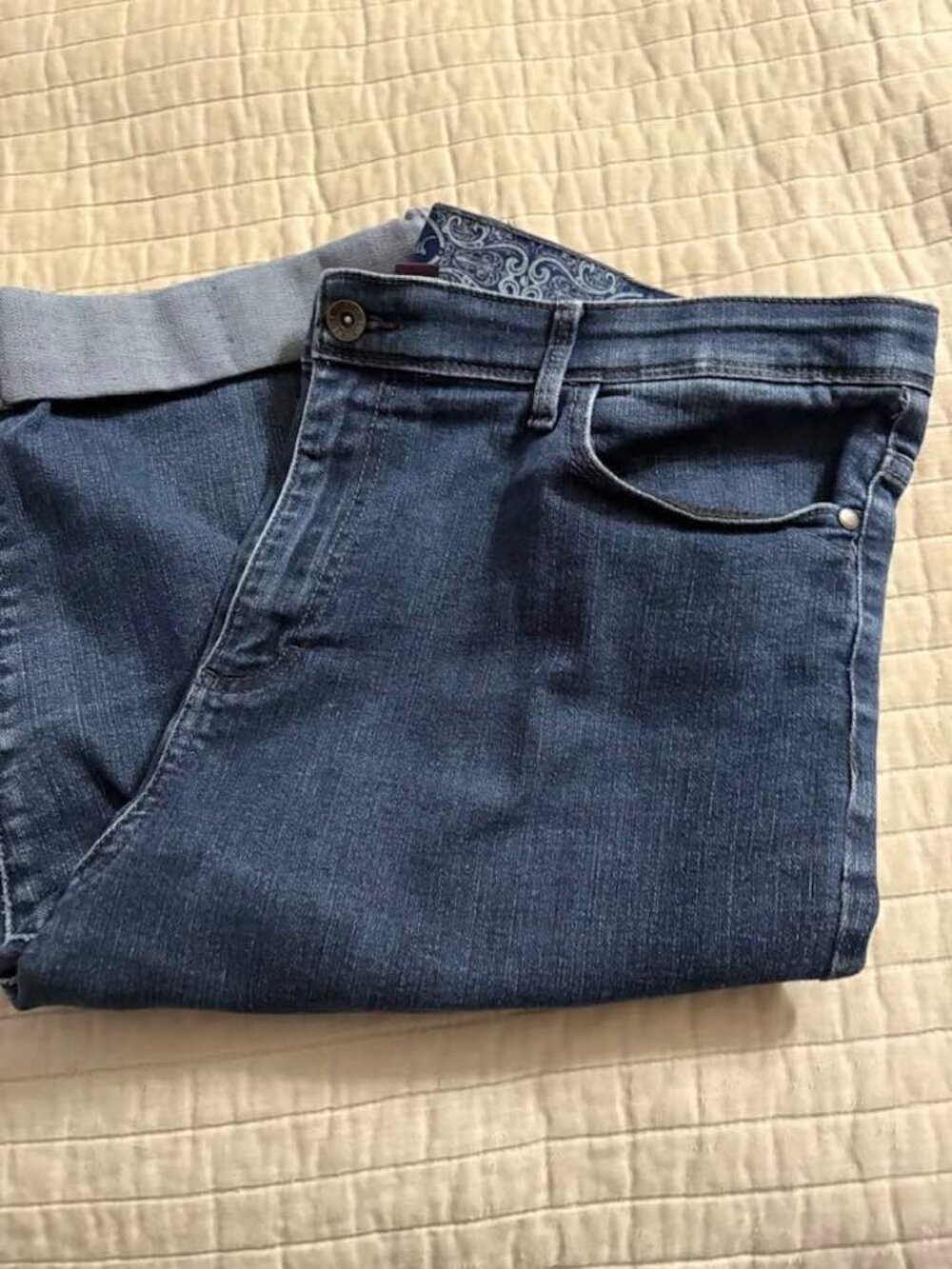 Gloria Vanderbilt Bermuda Shorts